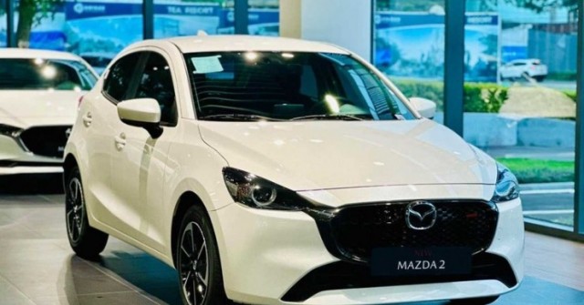 Mazda2 Hatchback - chi tiết giá bán và các phiên bản