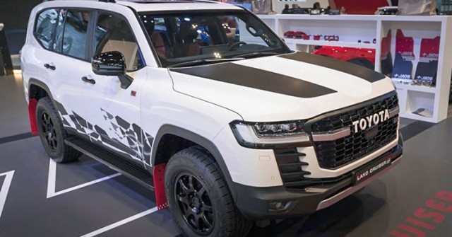 Toyota bổ sung phiên bản đặc biệt Dakar cho dòng xe Land Cruiser LC 300