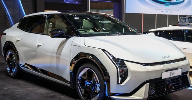 Sedan thuần điện KIA EV4 ra mắt Đông Nam Á