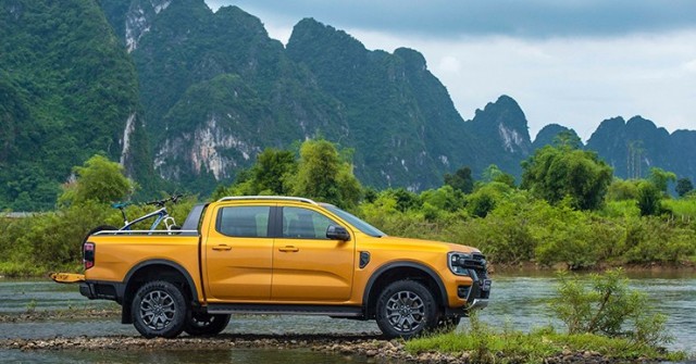 Giá xe Ford Ranger tháng 7/2025, lăn bánh giảm 100% phí trước bạ