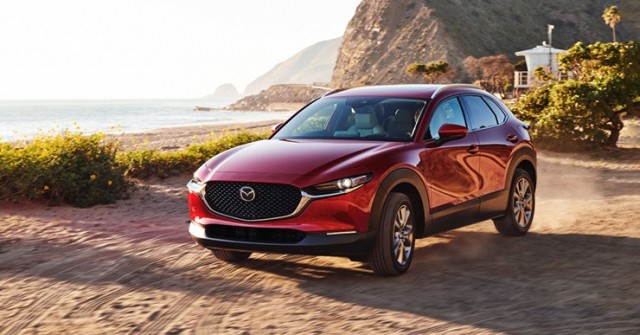 Giá xe Mazda CX-30 niêm yết và lăn bánh tháng 9/2024