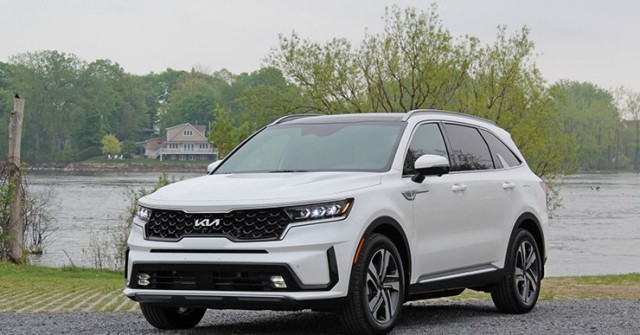 Giá xe KIA Sorento lăn bánh tháng 9/2024, giảm 50% lệ phí trước bạ