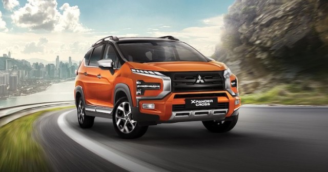 Mitsubishi Xpander Cross 2023 có đang "ngáo giá"?