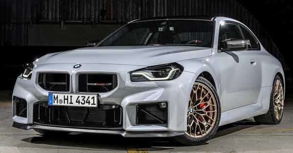 BMW M2 2026 ra bản hiệu năng cao: Mạnh tới 523 mã lực, nhẹ hơn bản tiêu chuẩn, bứt tốc chưa tới 4 giây