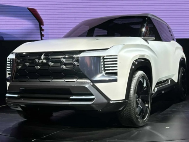 DST Concept - SUV 7 chỗ mới của Mitsubishi sẽ ra mắt Việt Nam vào 6/6