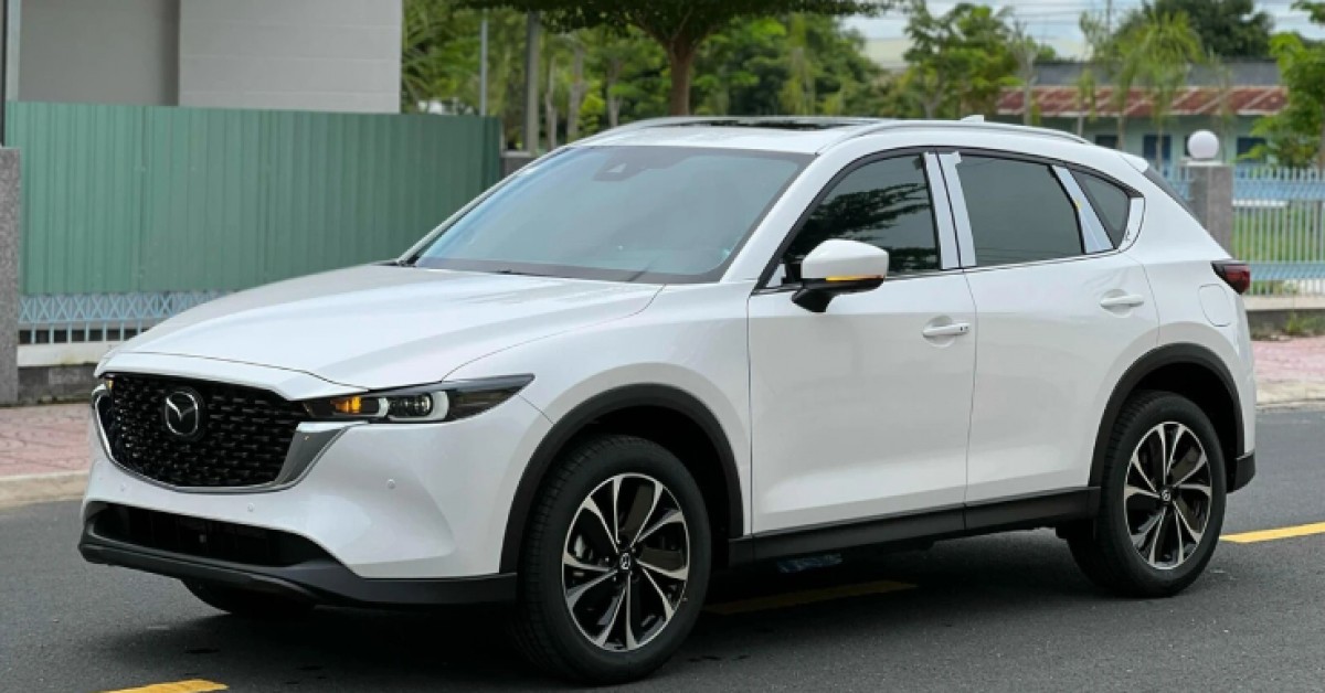CX-5, Outlander: Xe Nhật "sang hóa", chủ xe Việt có thực sự cần?