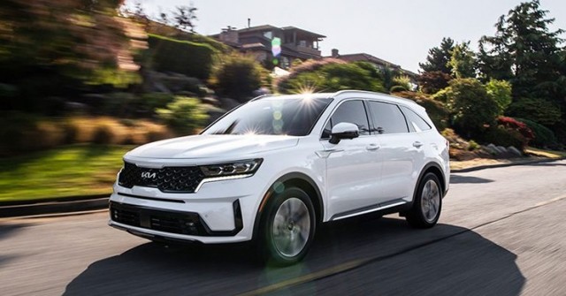 Giá xe KIA Sorento tháng 6/2025, ưu đãi tới 80 triệu đồng