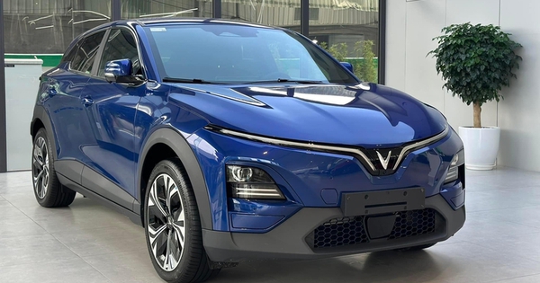 Xe điện, hybrid bùng nổ ở Việt Nam: 11 mẫu lọt đề cử xe xanh tại BCA 2024, VinFast VF 6 được chuyên gia đánh giá cao