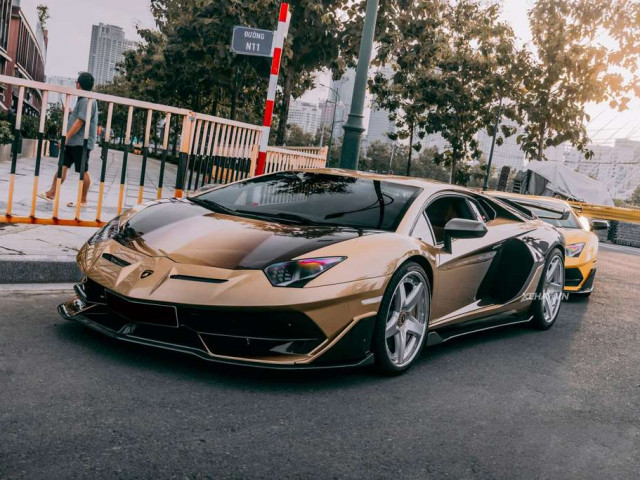 TP.HCM: Cận cảnh Lamborghini Aventador SVJ với “bộ cánh” cực độc