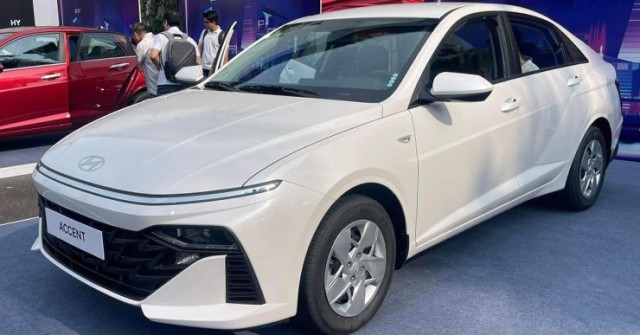 Các hãng xe tung ưu đãi cho các dòng sedan hạng B tại Việt Nam