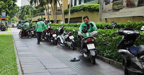 Grab Việt Nam đề xuất xây dựng hệ thống trạm sạc xe điện công cộng