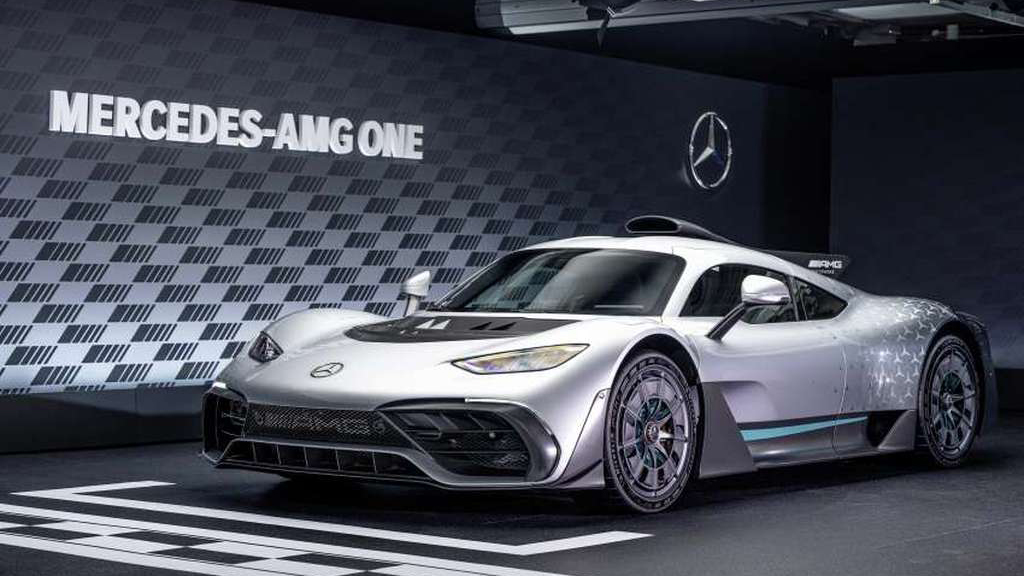 Đại gia tại Singapore nhận bàn giao siêu phẩm Mercedes-AMG One