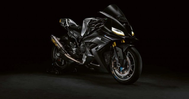 BMW Concept RR gây "choáng ngợp" bởi hiệu suất và trang bị đỉnh cao!