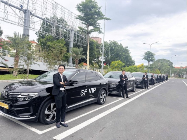 Green Future ra mắt dịch vụ đưa đón sân bay cao cấp với dàn xe điện VinFast VF 8, VF 9