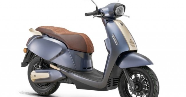 Xe máy điện đẹp như Vespa đi tới 105 km/lần sạc, kèm nhiều trang bị hiện đại