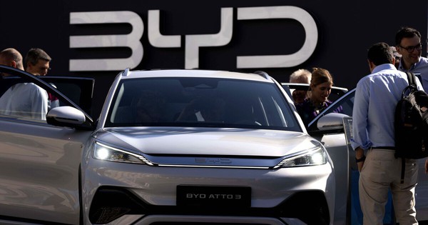 Khốc liệt cuộc chiến giá xe Trung Quốc, BYD có quý đầu tiên lợi nhuận lao dốc trong 3 năm qua