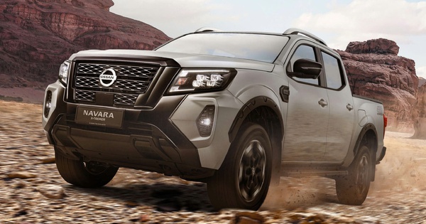 Nissan Navara có thêm bản mới: Phần đầu hầm hố hơn, nội thất bọc da đặc biệt chống bám bẩn, động cơ giữ nguyên