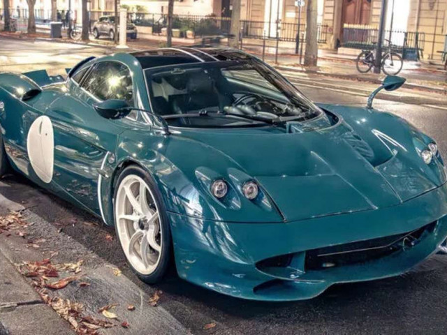 Chiếc Huayra Codalunga do Pagani và Hermes thiết kế lần đầu xuất hiện trên đường phố